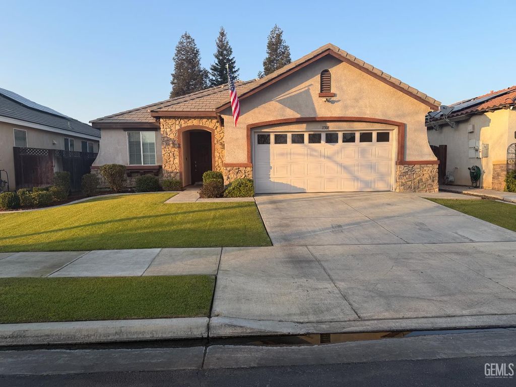 11508 Alton Manor Drive, Bakersfield, CA 93312