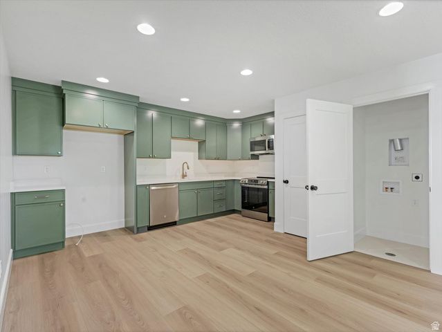 1987 E WALKER MEADOWS CIR, Holladay, UT 84117