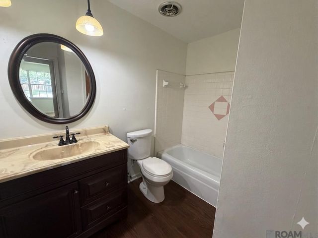 525 Bonnie Jean Dr, Baton Rouge, LA 70819