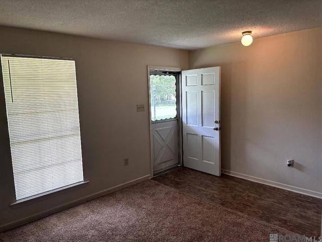 525 Bonnie Jean Dr, Baton Rouge, LA 70819