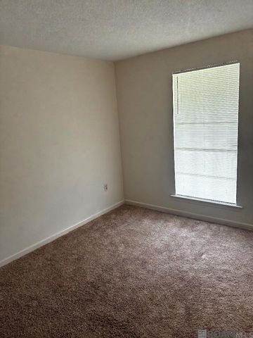525 Bonnie Jean Dr, Baton Rouge, LA 70819
