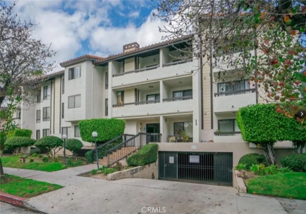 339 W Wilson 305, Glendale, CA 91203