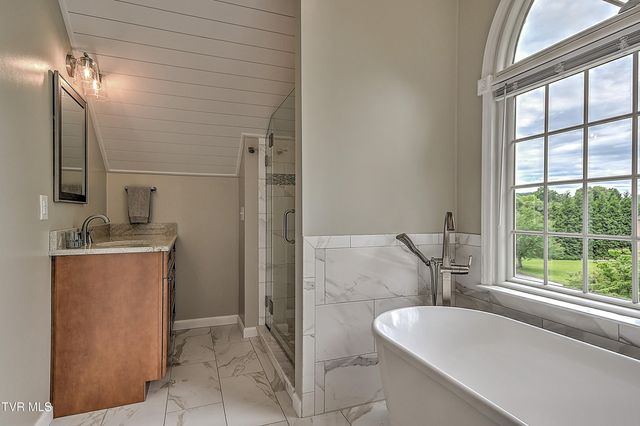 243 Southridge Drive, Blountville, TN 37617