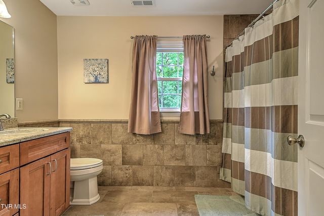 243 Southridge Drive, Blountville, TN 37617