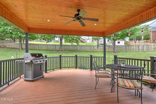 243 Southridge Drive, Blountville, TN 37617