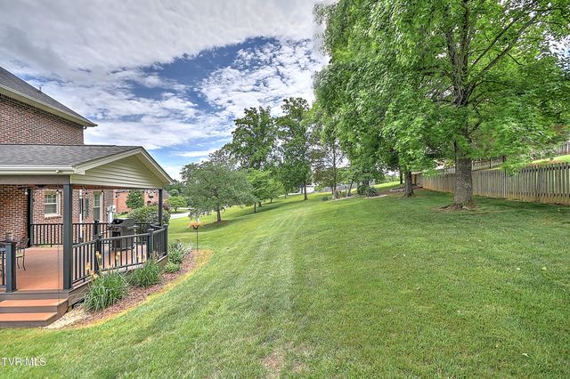 243 Southridge Drive, Blountville, TN 37617