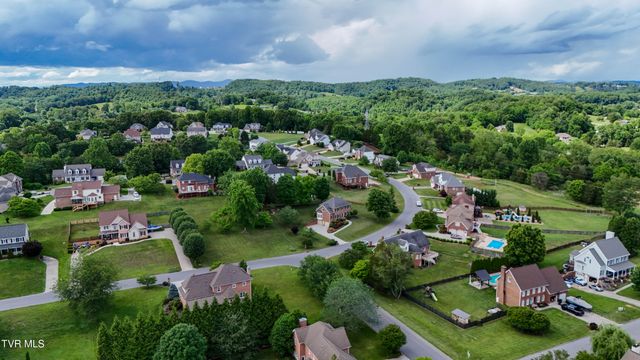 243 Southridge Drive, Blountville, TN 37617