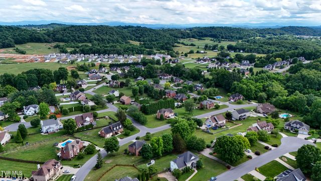 243 Southridge Drive, Blountville, TN 37617