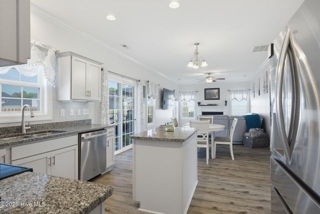 611 Carmel Drive, Sneads Ferry, NC 28460