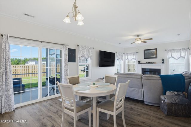 611 Carmel Drive, Sneads Ferry, NC 28460