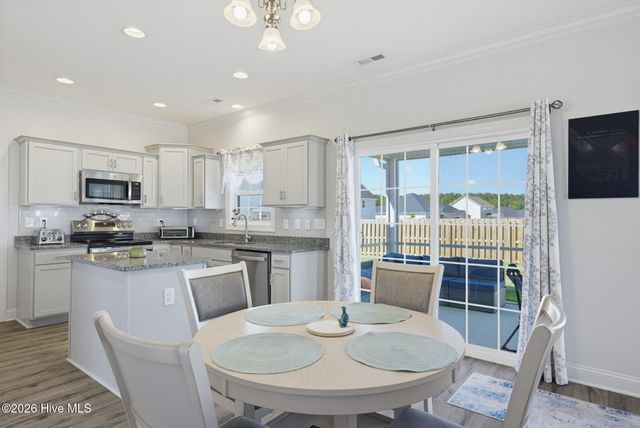611 Carmel Drive, Sneads Ferry, NC 28460