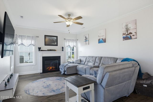 611 Carmel Drive, Sneads Ferry, NC 28460