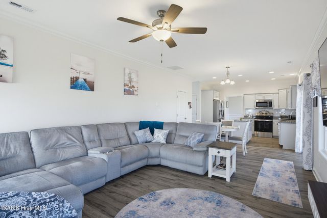 611 Carmel Drive, Sneads Ferry, NC 28460