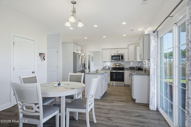 611 Carmel Drive, Sneads Ferry, NC 28460