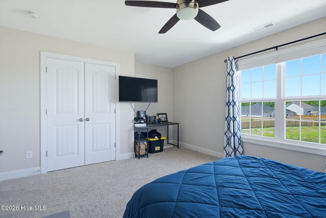611 Carmel Drive, Sneads Ferry, NC 28460