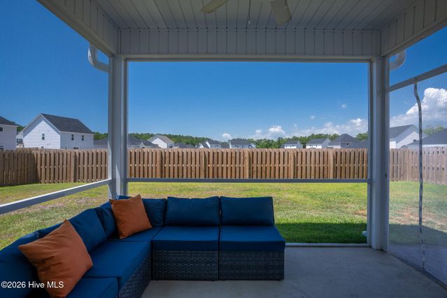 611 Carmel Drive, Sneads Ferry, NC 28460