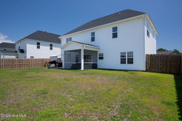 611 Carmel Drive, Sneads Ferry, NC 28460