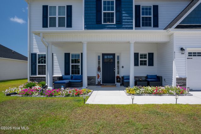 611 Carmel Drive, Sneads Ferry, NC 28460