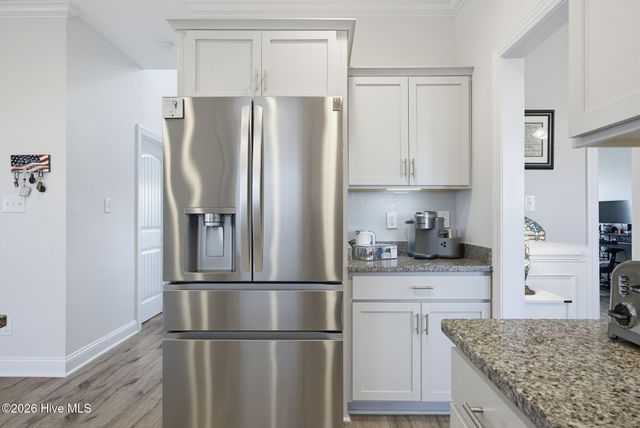 611 Carmel Drive, Sneads Ferry, NC 28460