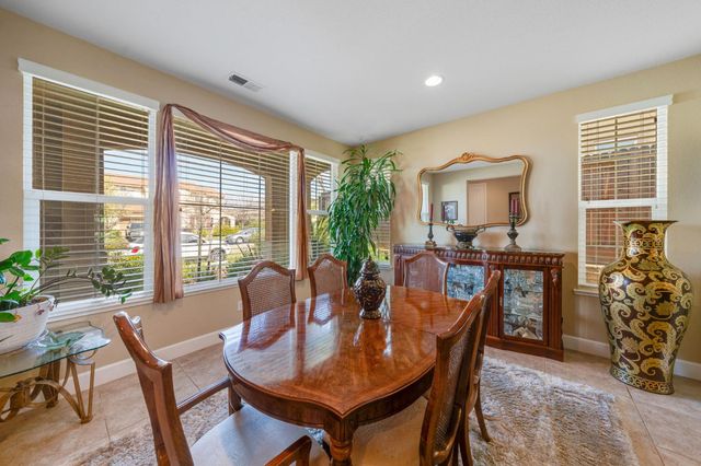 1402 Skibbereen Way, Rocklin, CA 95765