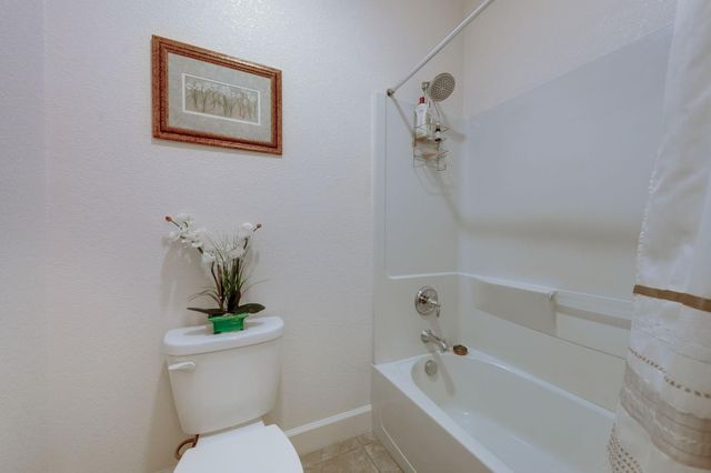 1402 Skibbereen Way, Rocklin, CA 95765