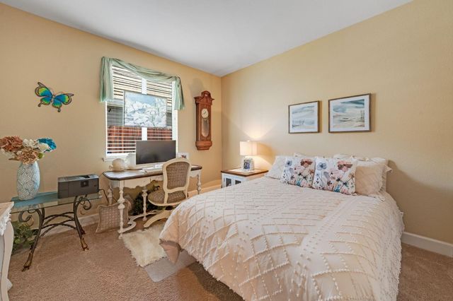 1402 Skibbereen Way, Rocklin, CA 95765