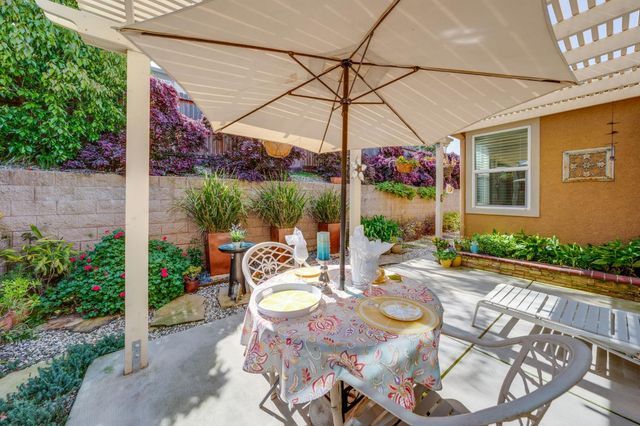 1402 Skibbereen Way, Rocklin, CA 95765