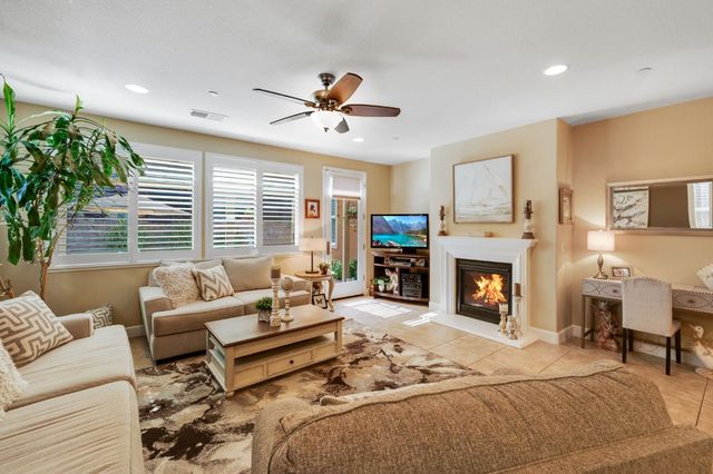 1402 Skibbereen Way, Rocklin, CA 95765