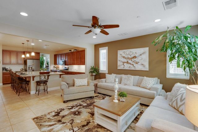 1402 Skibbereen Way, Rocklin, CA 95765