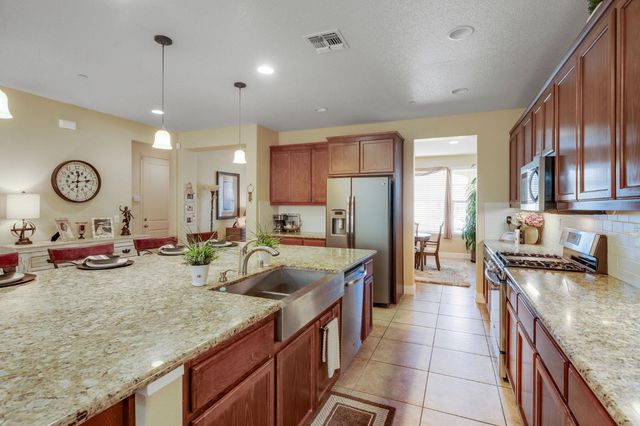 1402 Skibbereen Way, Rocklin, CA 95765