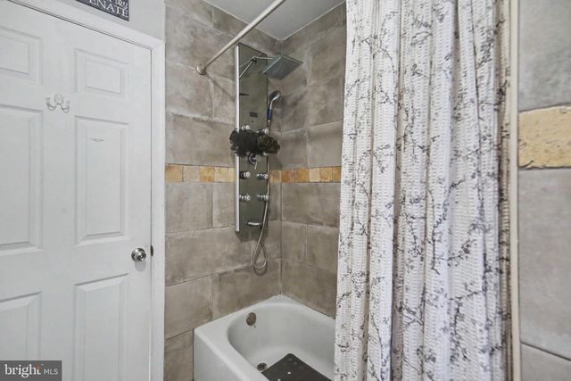 4 TERRACE AVE, Somerdale, NJ 08083