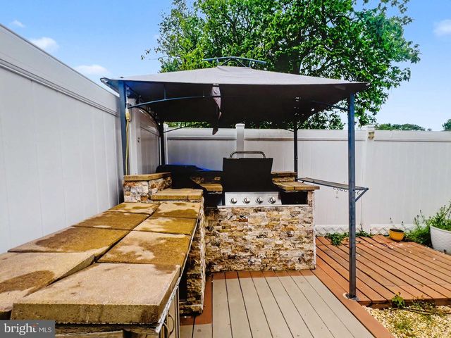 4 TERRACE AVE, Somerdale, NJ 08083