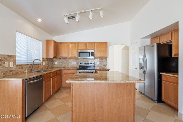 1338 W ROOSEVELT Avenue, Coolidge, AZ 85128