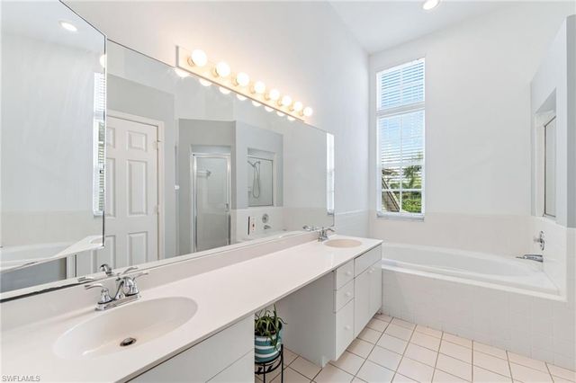 7768 Gardner DR # 202, Naples, FL 34109