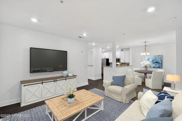 626 Marion Lane 626, Monroe, NJ 08831