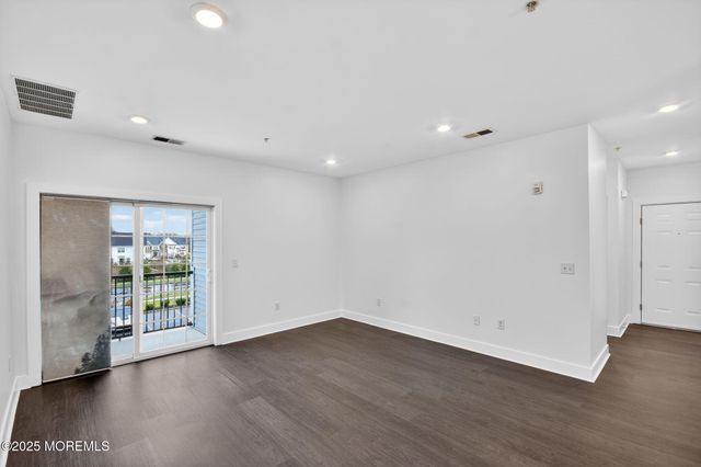 626 Marion Lane 626, Monroe, NJ 08831