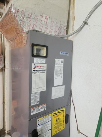 7610 Atlanta St, Hollywood, FL 33024