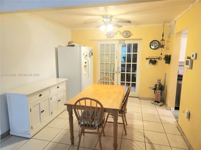 7610 Atlanta St, Hollywood, FL 33024