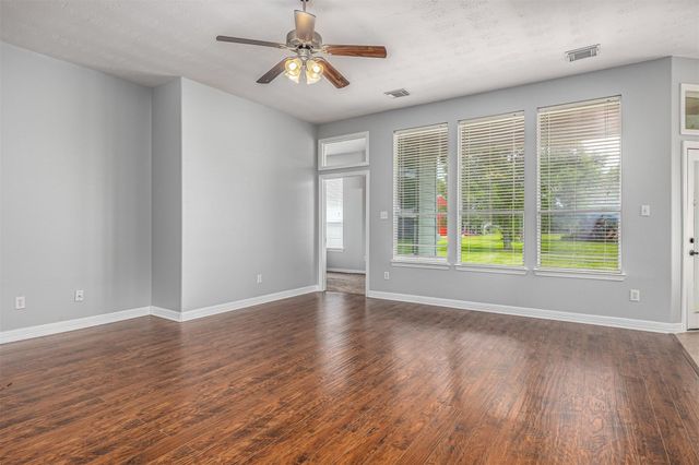 1711 Caroline Avenue, Baytown, TX 77523