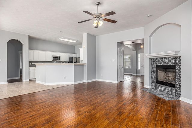 1711 Caroline Avenue, Baytown, TX 77523