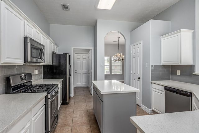 1711 Caroline Avenue, Baytown, TX 77523