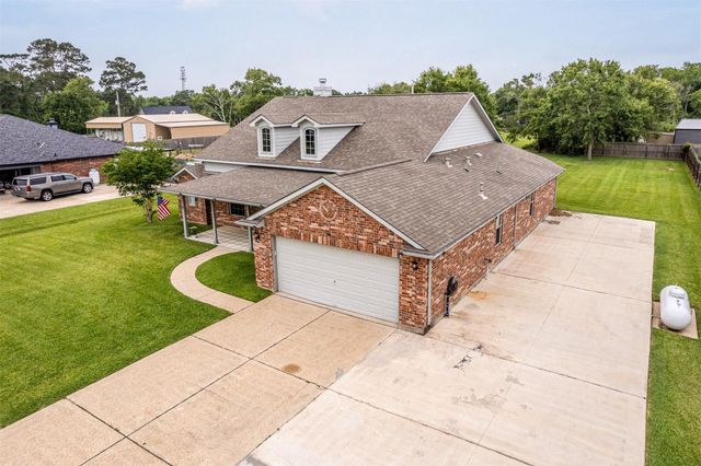 1711 Caroline Avenue, Baytown, TX 77523