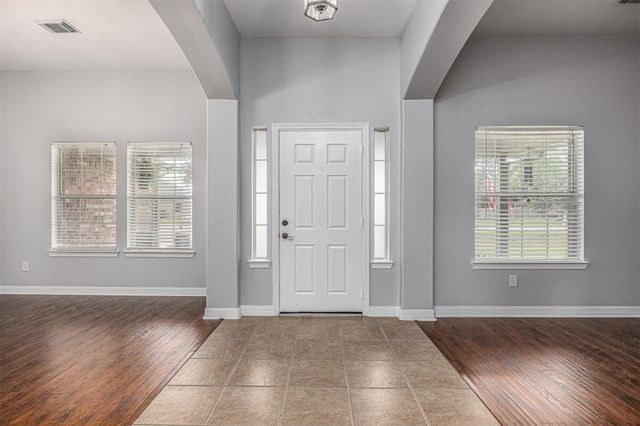 1711 Caroline Avenue, Baytown, TX 77523