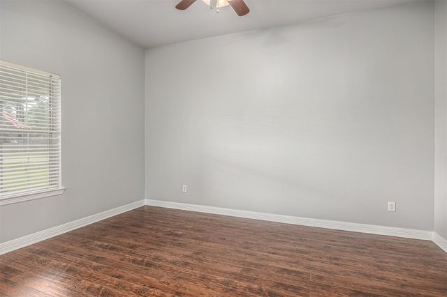 1711 Caroline Avenue, Baytown, TX 77523