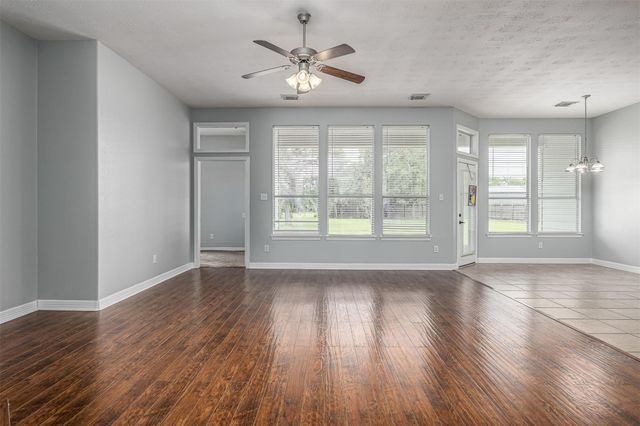 1711 Caroline Avenue, Baytown, TX 77523