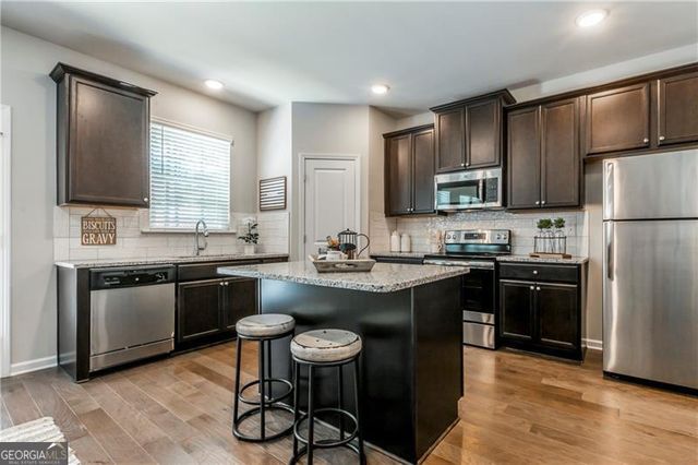 209 Whispering Pines Avenue 164, Conyers, GA 30094
