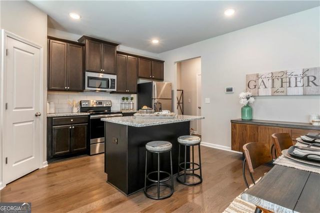 209 Whispering Pines Avenue 164, Conyers, GA 30094