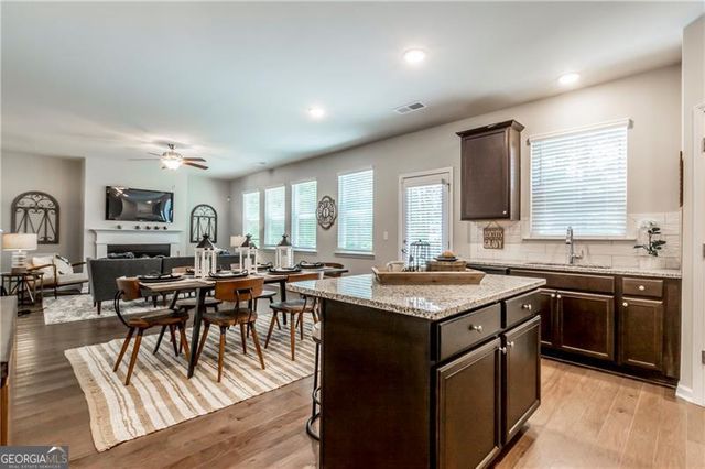 209 Whispering Pines Avenue 164, Conyers, GA 30094