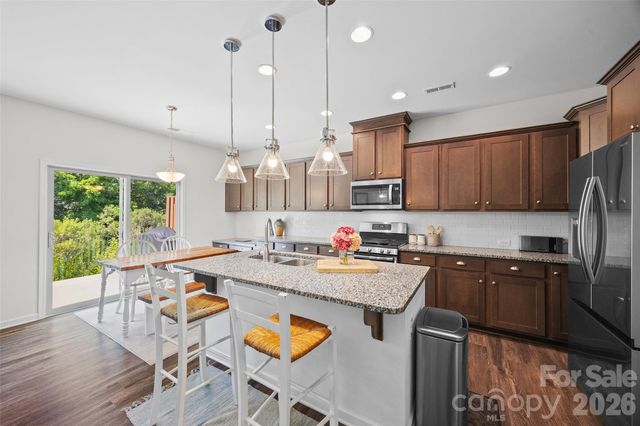 625 Amber Meadows Way, Tega Cay, SC 29708