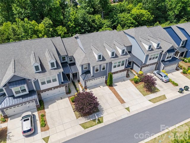 625 Amber Meadows Way, Tega Cay, SC 29708